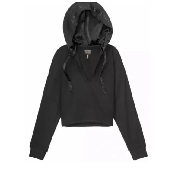 Victoria's Secret Black Cropped Oversized Fleece Logo Hoodie Size Medium - Picture 2 of 8